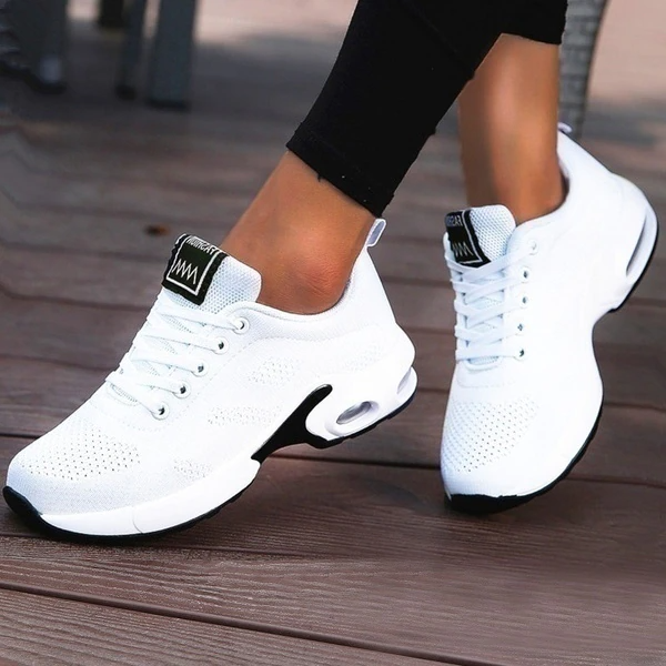 Air Stride | Mesh Knit Lace-Up Women's Sneakers