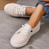 Blanc | Low Profile Lace-Up Flatform Women's Sneakers