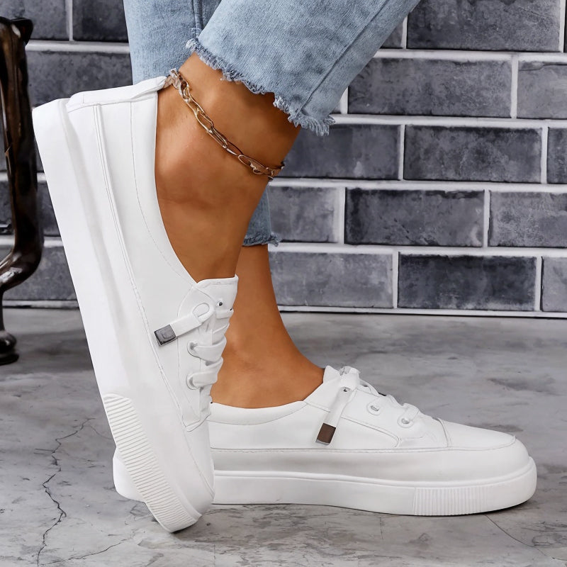 Blanc | Low Profile Lace-Up Flatform Women's Sneakers