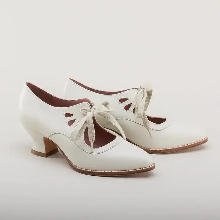 Ophelia | Cutout Ribbon Lace Victorian Kitten Heels