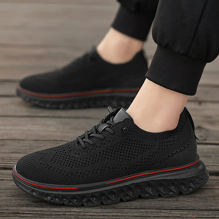 Stride | Flyknit Lace-Up Men's Sneakers with Leather Heel Panel