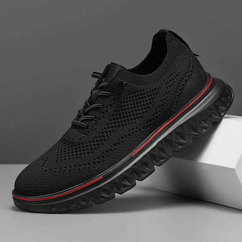Stride | Flyknit Lace-Up Men's Sneakers with Leather Heel Panel