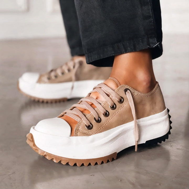 Alice | Contrast Toe Cap Serrated Platform Women's Sneakers