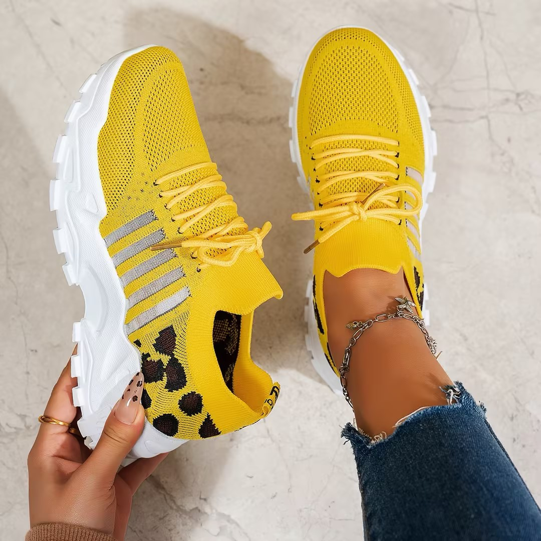 Pebble | Chunky Sole Mesh Knit Lace-Up Women's Sneakers